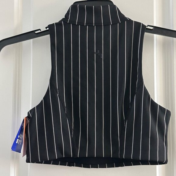 Joylab Black & White Striped Sleeveless Cropped Zip-Up Top - Picture 2 of 7